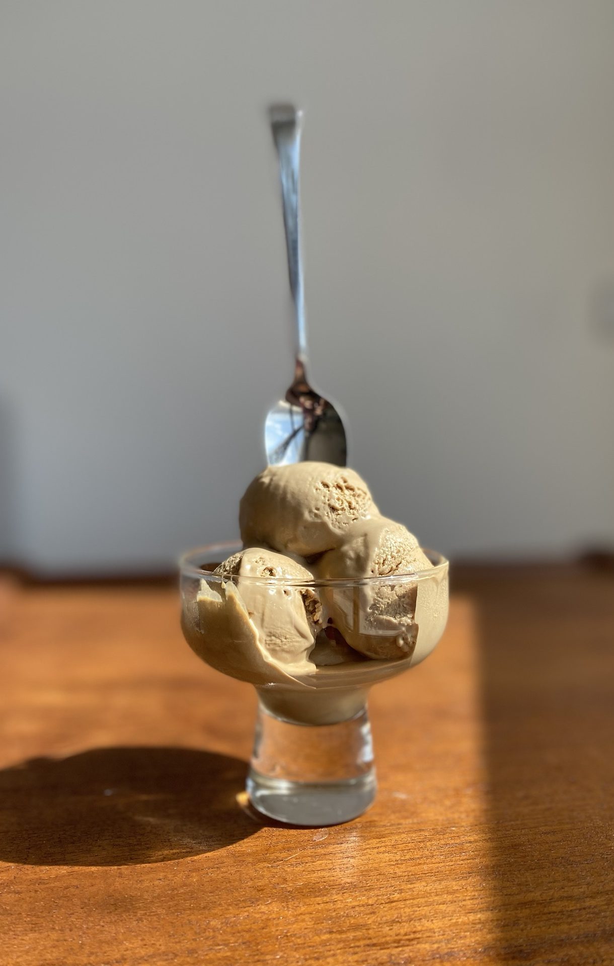 Coffee Mascarpone Ice Cream (No-Churn)